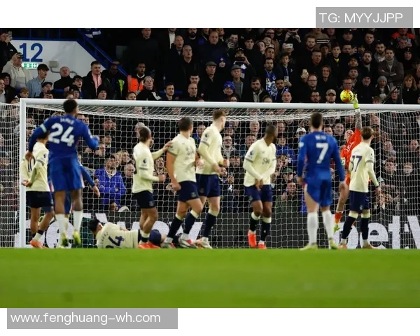 英超焦点战曼城小胜阿森纳战术解析与意外瞬间回顾